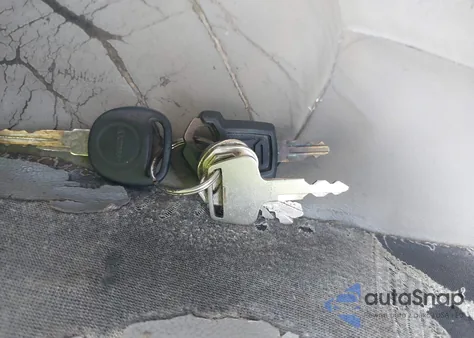 2004 Chevrolet Silverado 1500 Lt из США, поврежденный, VIN 2GCEC19T341399870